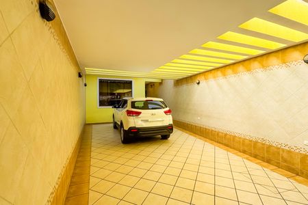 Casa à venda com 227m², 4 quartos e 4 vagasGaragem