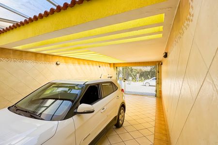 Casa à venda com 227m², 4 quartos e 4 vagasGaragem