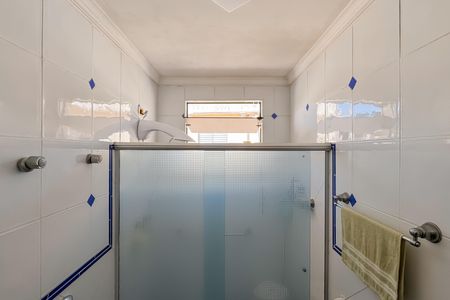 Casa à venda com 227m², 4 quartos e 4 vagasBanheiro Social