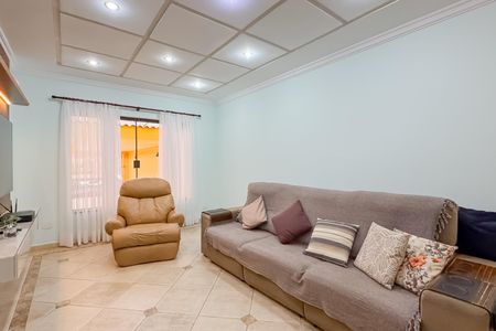 Casa à venda com 227m², 4 quartos e 4 vagasSala