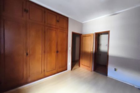 Casa à venda com 197m², 3 quartos e 1 vaga Casa à venda com 197m², 3 quartos e 1 vaga Suíte 2