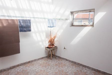 Casa à venda com 122m², 2 quartos e 1 vaga Casa à venda com 122m², 2 quartos e 1 vagaQuintal