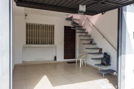 Casa à venda com 122m², 2 quartos e 1 vaga Casa à venda com 122m², 2 quartos e 1 vagaGaragem