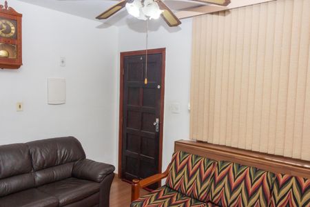 Casa à venda com 122m², 2 quartos e 1 vaga Casa à venda com 122m², 2 quartos e 1 vagaSala