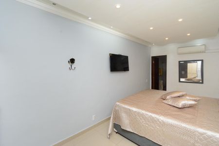 Apartamento à venda com 220m², 3 quartos e 1 vagaSuíte