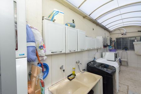 Apartamento à venda com 220m², 3 quartos e 1 vagaÁrea de Serviço