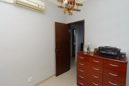Apartamento à venda com 220m², 3 quartos e 1 vagaQuarto 2