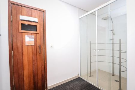 Apartamento para alugar com 48m², 1 quarto e 1 vaga Apartamento para alugar com 48m², 1 quarto e 1 vagaÁrea comum - Ducha da Sauna