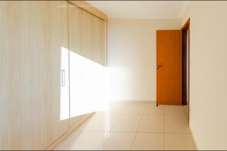 Apartamento à venda com 120m², 4 quartos e 2 vagasQuarto 1