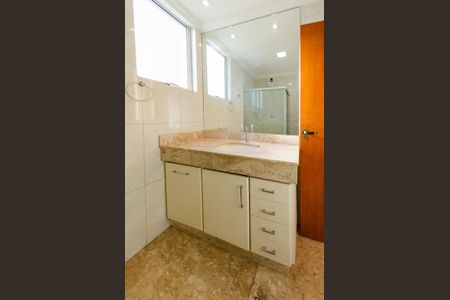 Apartamento à venda com 120m², 4 quartos e 2 vagasBanheiro Social