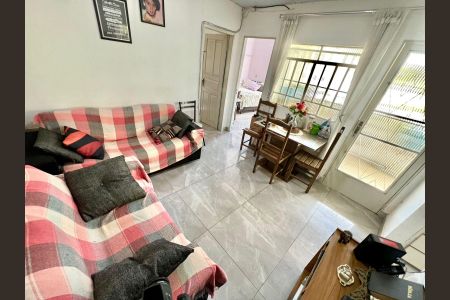 Casa à venda com 360m², 3 quartos e 3 vagas Casa à venda com 360m², 3 quartos e 3 vagasSala Casa 2