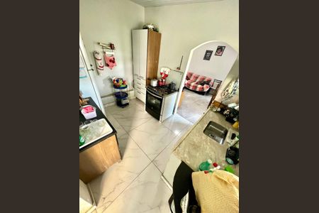 Casa à venda com 360m², 3 quartos e 3 vagas Casa à venda com 360m², 3 quartos e 3 vagasCozinha - Casa 2