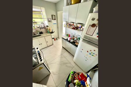 Casa à venda com 360m², 3 quartos e 3 vagas Casa à venda com 360m², 3 quartos e 3 vagasCozinha - Casa 2