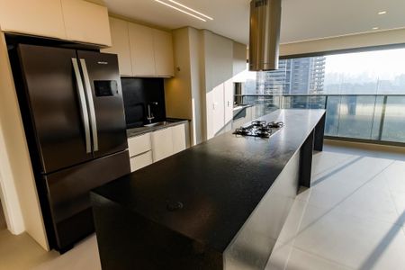 Apartamento para alugar com 142m², 3 quartos e 2 vagas Apartamento para alugar com 142m², 3 quartos e 2 vagasCozinha - Armários