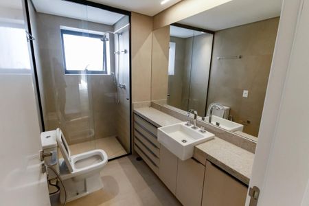 Apartamento para alugar com 142m², 3 quartos e 2 vagas Apartamento para alugar com 142m², 3 quartos e 2 vagasBanheiro da Suíte 3