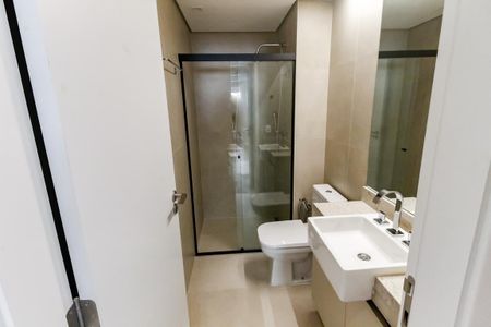 Apartamento para alugar com 142m², 3 quartos e 2 vagas Apartamento para alugar com 142m², 3 quartos e 2 vagasBanheiro da Suíte 1