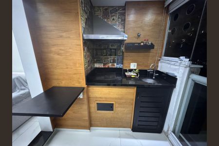 Apartamento à venda com 80m², 3 quartos e 2 vagas Apartamento à venda com 80m², 3 quartos e 2 vagasVaranda