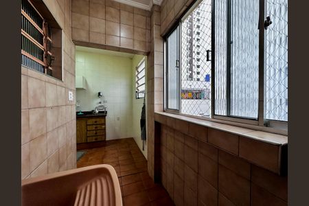 Apartamento à venda com 94m², 3 quartos e 1 vagaÁrea de Serviço