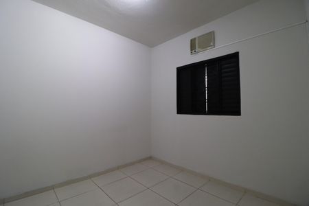 Casa para alugar com 85m², 3 quartos e 2 vagasQuarto 1