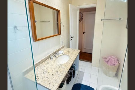 Apartamento à venda com 100m², 3 quartos e sem vagaBanheiro