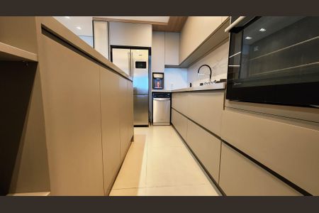 Apartamento para alugar com 100m², 3 quartos e 2 vagasCozinha e Área de Serviço
