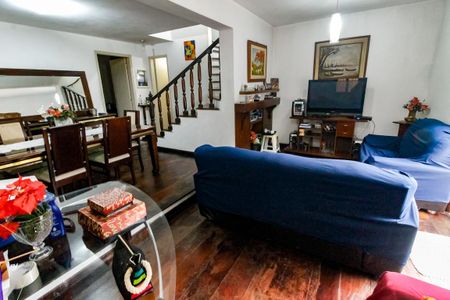 Casa de condomínio à venda com 135m², 3 quartos e 3 vagasSala