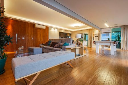 Apartamento à venda com 223m², 3 quartos e 4 vagasSala