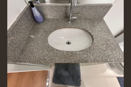 Apartamento à venda com 28m², 1 quarto e sem vaga Apartamento à venda com 28m², 1 quarto e sem vagaBanheiro