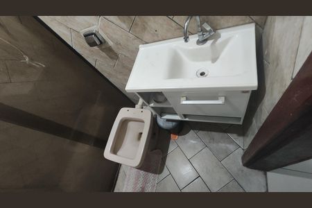 Casa à venda com 874m², 4 quartos e 6 vagasBanheiro 