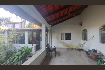 Casa à venda com 874m², 4 quartos e 6 vagasÁrea Externa