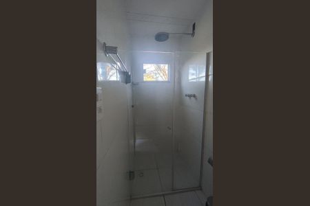 Casa à venda com 874m², 4 quartos e 6 vagasBanheiro 2