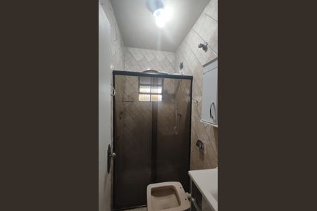 Casa à venda com 874m², 4 quartos e 6 vagasBanheiro 