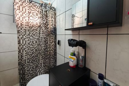 Casa à venda com 120m², 4 quartos e 3 vagasCasa 2 - Banheiro