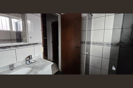 Casa à venda com 250m², 3 quartos e 3 vagas Casa à venda com 250m², 3 quartos e 3 vagasFoto 36