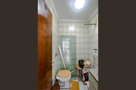 Casa à venda com 95m², 2 quartos e 2 vagasBanheiro Social