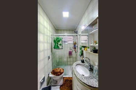 Casa à venda com 95m², 2 quartos e 2 vagasBanheiro da Suíte 1
