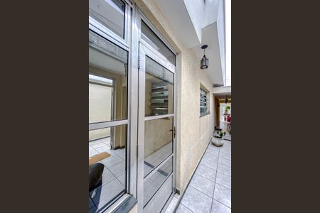 Casa à venda com 95m², 2 quartos e 2 vagasÁrea externa