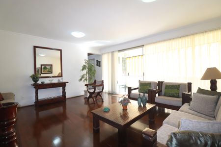 Apartamento para alugar com 145m², 3 quartos e 1 vagaSala de estar