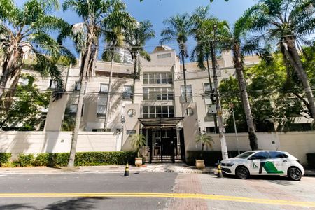 Apartamento à venda com 106m², 3 quartos e 2 vagasFachada