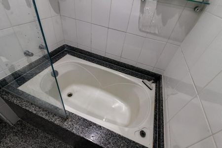 Apartamento à venda com 106m², 3 quartos e 2 vagasBanheiro