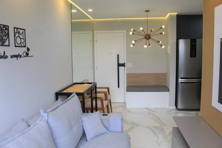 Apartamento para alugar com 50m², 2 quartos e 1 vagaSala