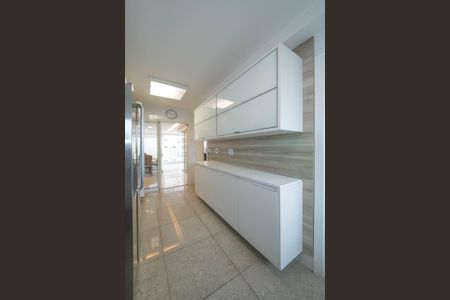 Apartamento à venda com 162m², 3 quartos e 3 vagasCozinha