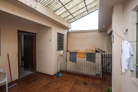 Casa para alugar com 100m², 2 quartos e sem vaga Casa para alugar com 100m², 2 quartos e sem vagaQuintal