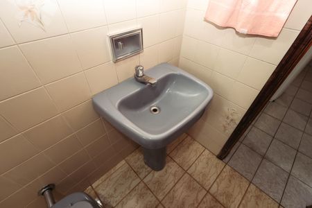 Casa para alugar com 100m², 2 quartos e sem vaga Casa para alugar com 100m², 2 quartos e sem vagaBanheiro