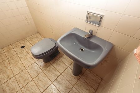 Casa para alugar com 100m², 2 quartos e sem vaga Casa para alugar com 100m², 2 quartos e sem vagaBanheiro