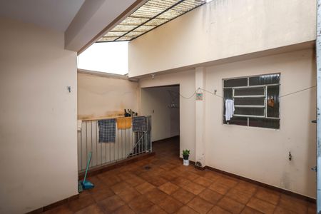 Casa para alugar com 100m², 2 quartos e sem vaga Casa para alugar com 100m², 2 quartos e sem vagaQuintal