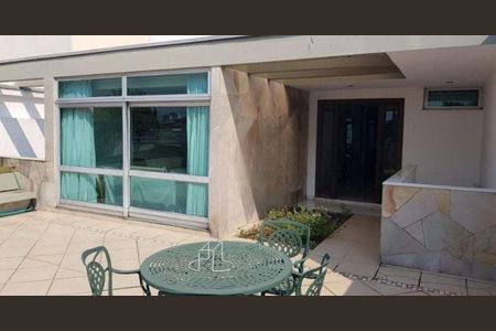 Casa à venda com 400m², 4 quartos e 6 vagas