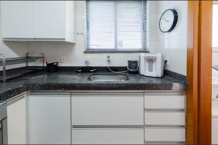 Apartamento à venda com 90m², 3 quartos e 2 vagas Apartamento à venda com 90m², 3 quartos e 2 vagasCozinha