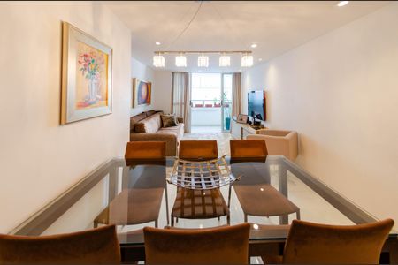 Apartamento à venda com 90m², 3 quartos e 2 vagas Apartamento à venda com 90m², 3 quartos e 2 vagasSala