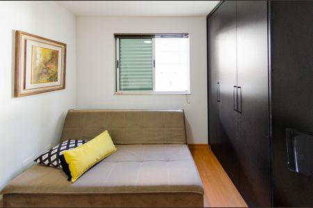 Apartamento à venda com 90m², 3 quartos e 2 vagas Apartamento à venda com 90m², 3 quartos e 2 vagasQuarto 1
